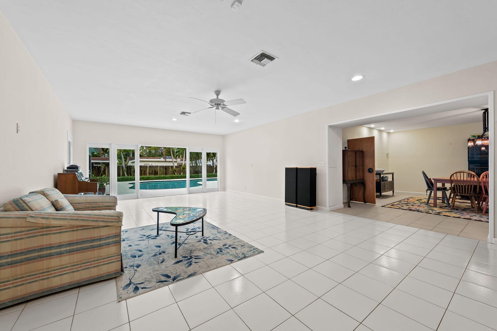 1322 MONROE Street, Hollywood, FL 33019 photo 3