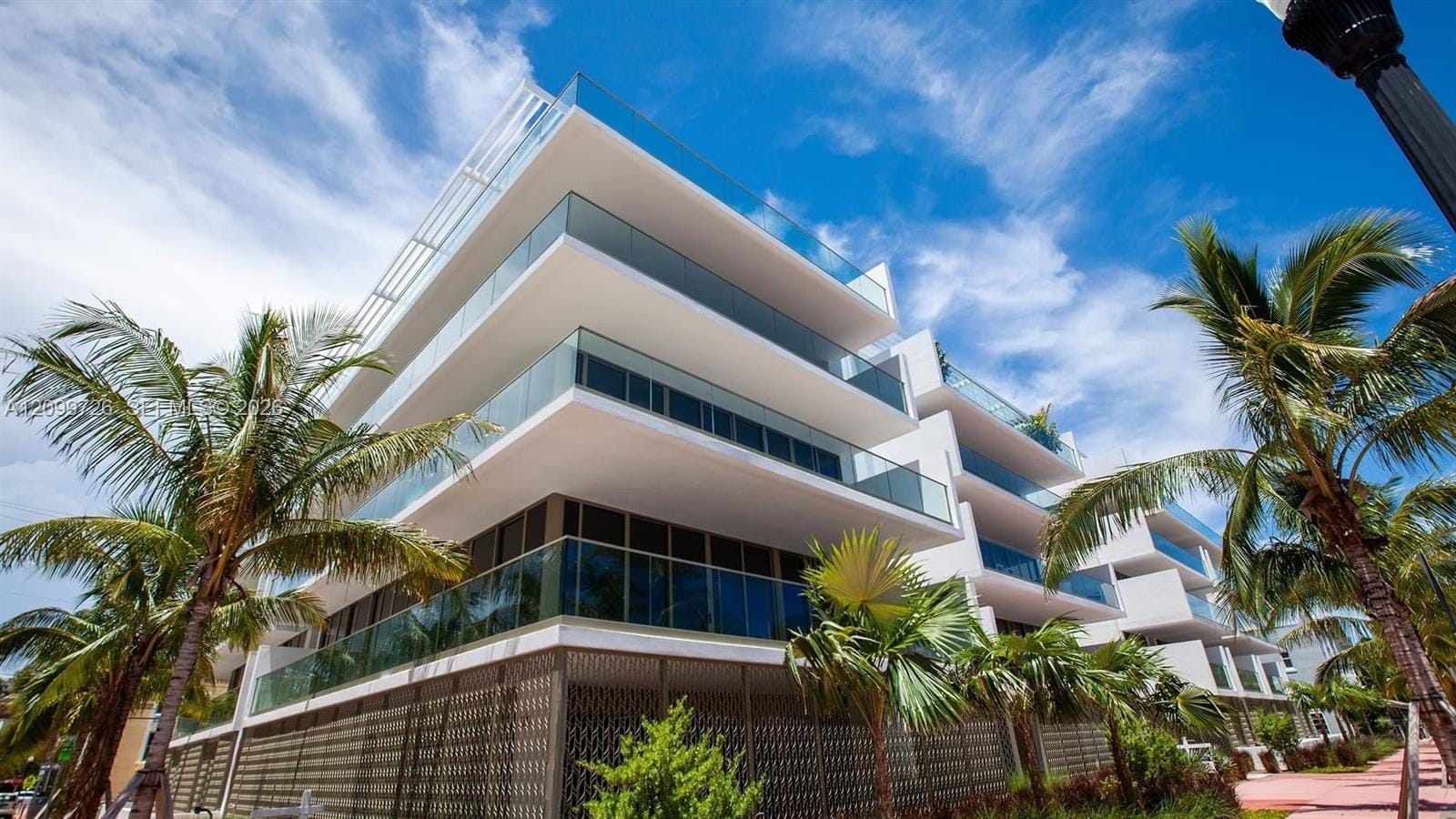 300 Collins Avenue PH2, Miami Beach, FL 33139 photo 17