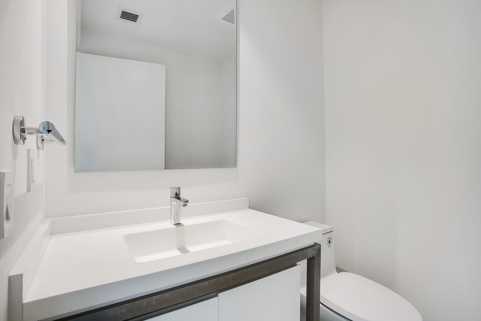 2000 METROPICA Way 1503, Sunrise, FL 33323 photo 6