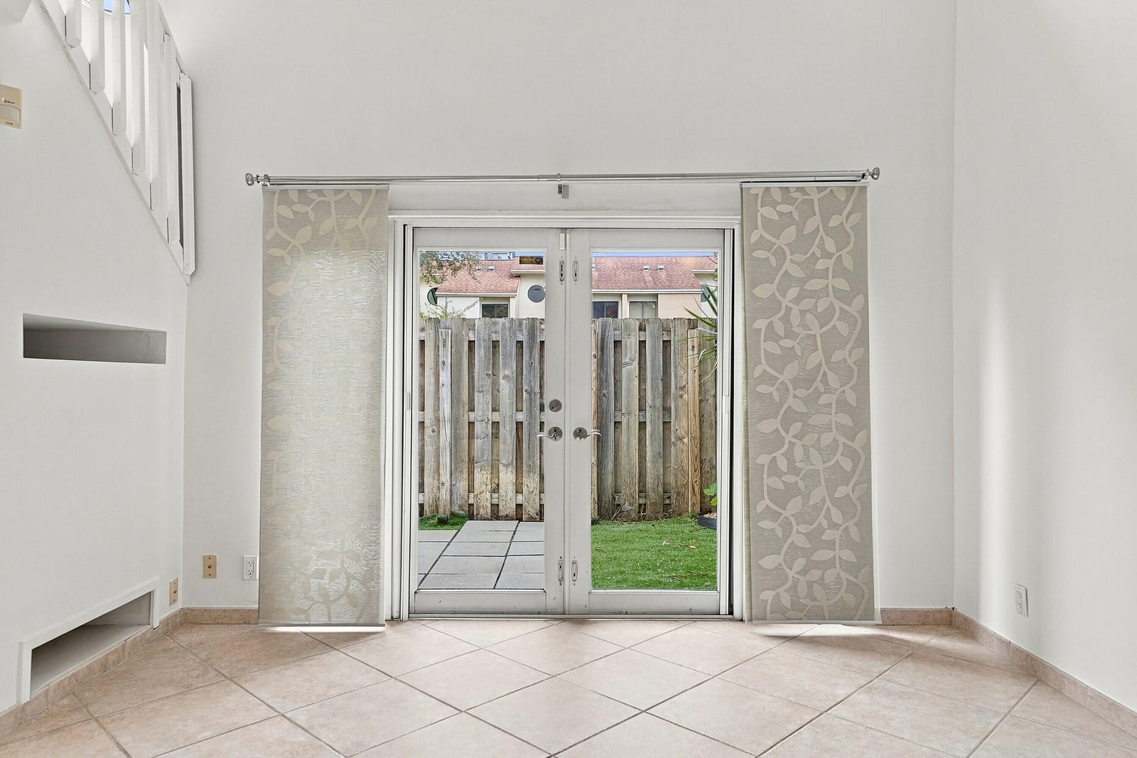 341 City View Drive, Fort Lauderdale, FL 33311 photo 6