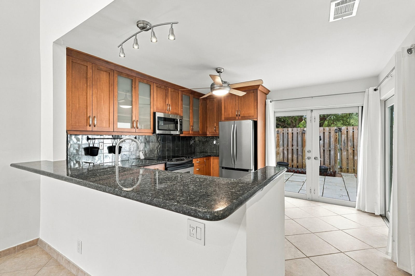 341 City View Drive, Fort Lauderdale, FL 33311 photo 10