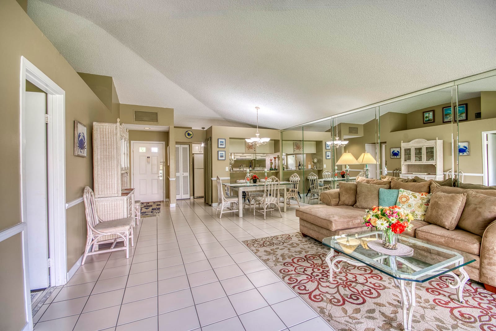 208 Club Drive — photo 11