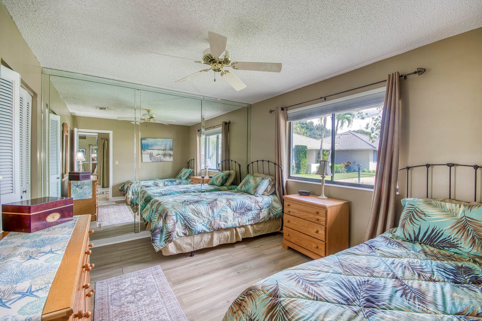 208 Club Drive, Palm Beach Gardens, FL 33418 photo 18
