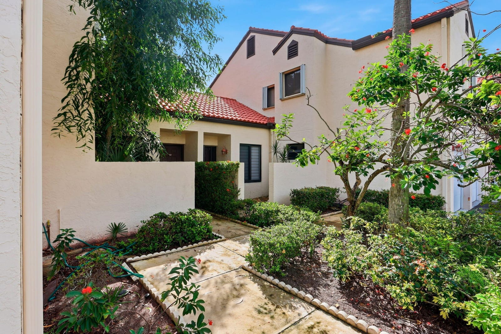 22 VIA DE CASAS SUR 102 — photo 3