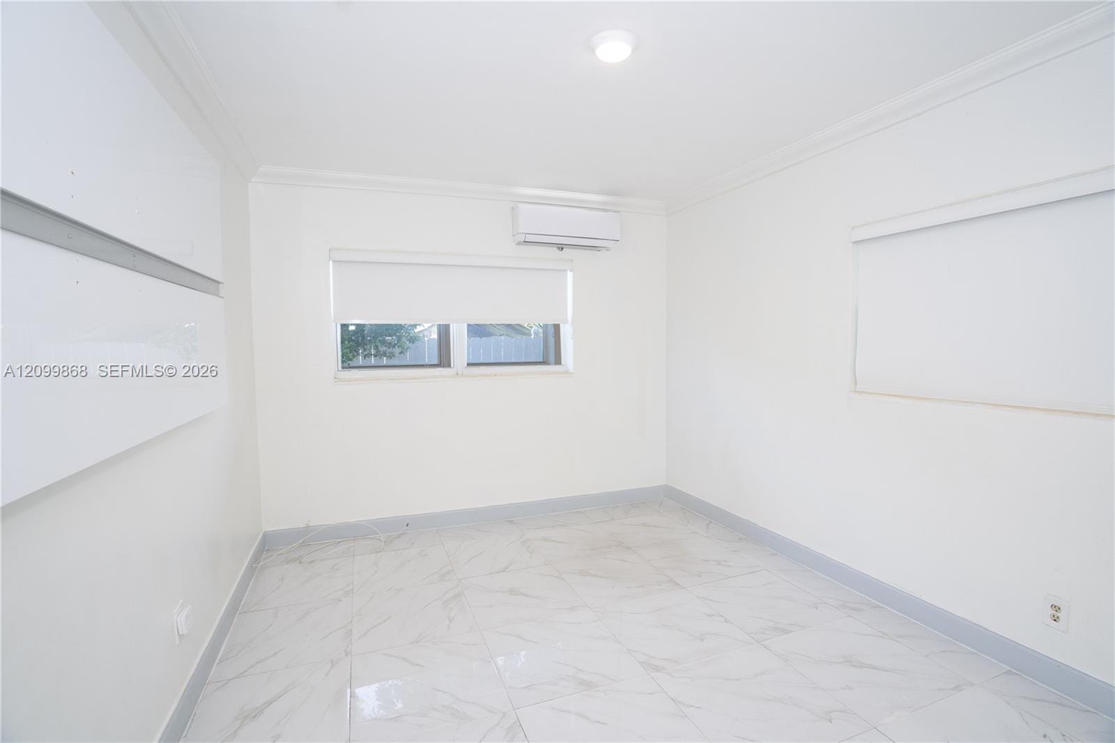 16990 NE 5th Court, North Miami Beach, FL 33162 photo 12