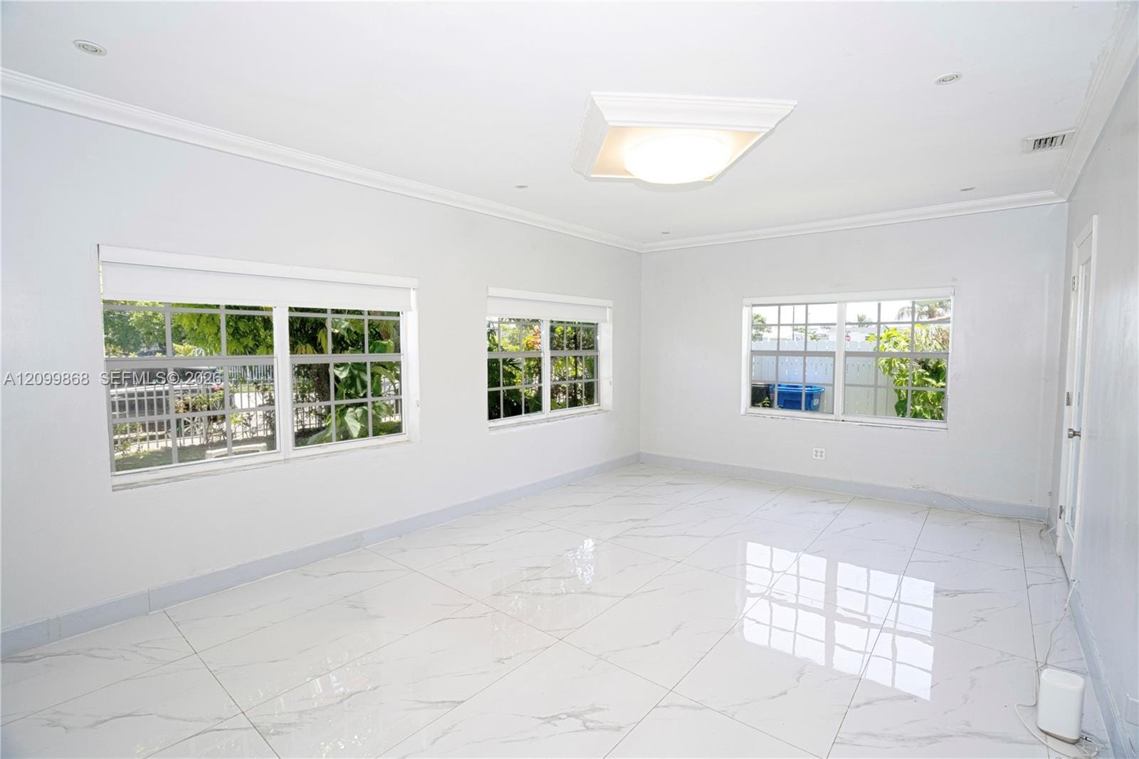 16990 NE 5th Court, North Miami Beach, FL 33162 photo 5