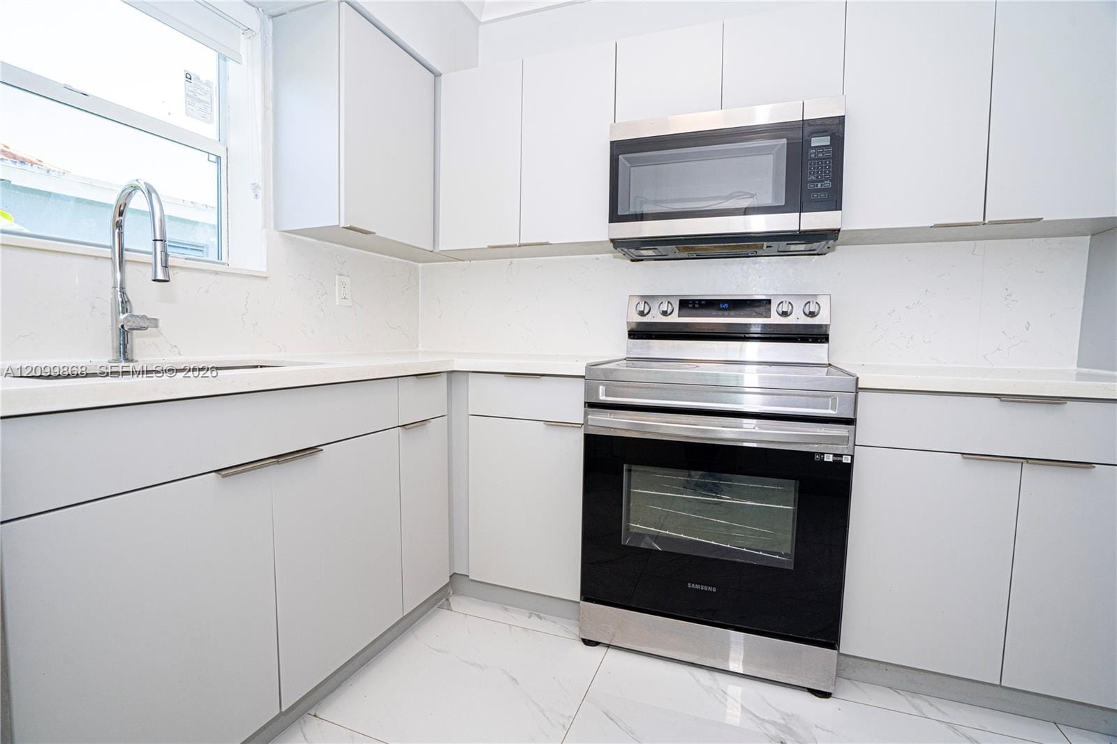 16990 NE 5th Court, North Miami Beach, FL 33162 photo 8