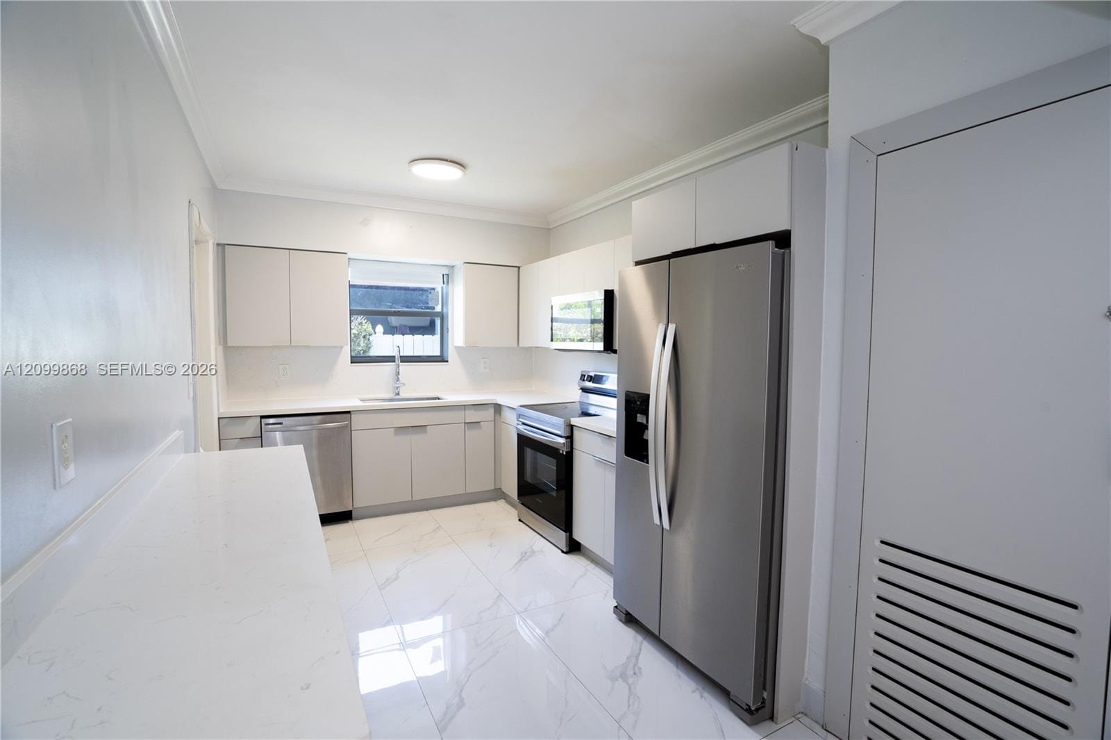 16990 NE 5th Court, North Miami Beach, FL 33162 photo 9