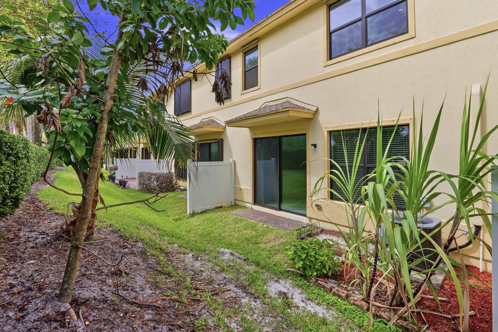 10021 W Villa Circle, Vero Beach, FL 32966 photo 25