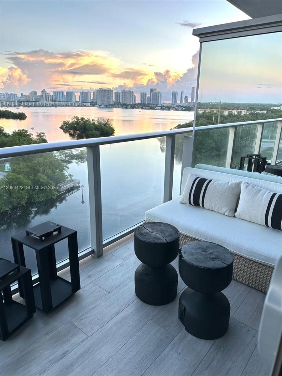 16385 Biscayne Boulevard 1006, North Miami Beach, FL 33160 photo 22