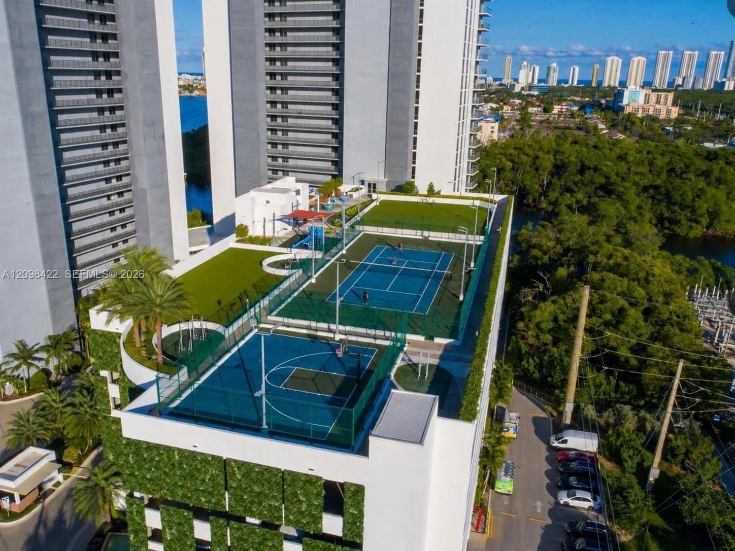 16385 Biscayne Boulevard 1006 — photo 7
