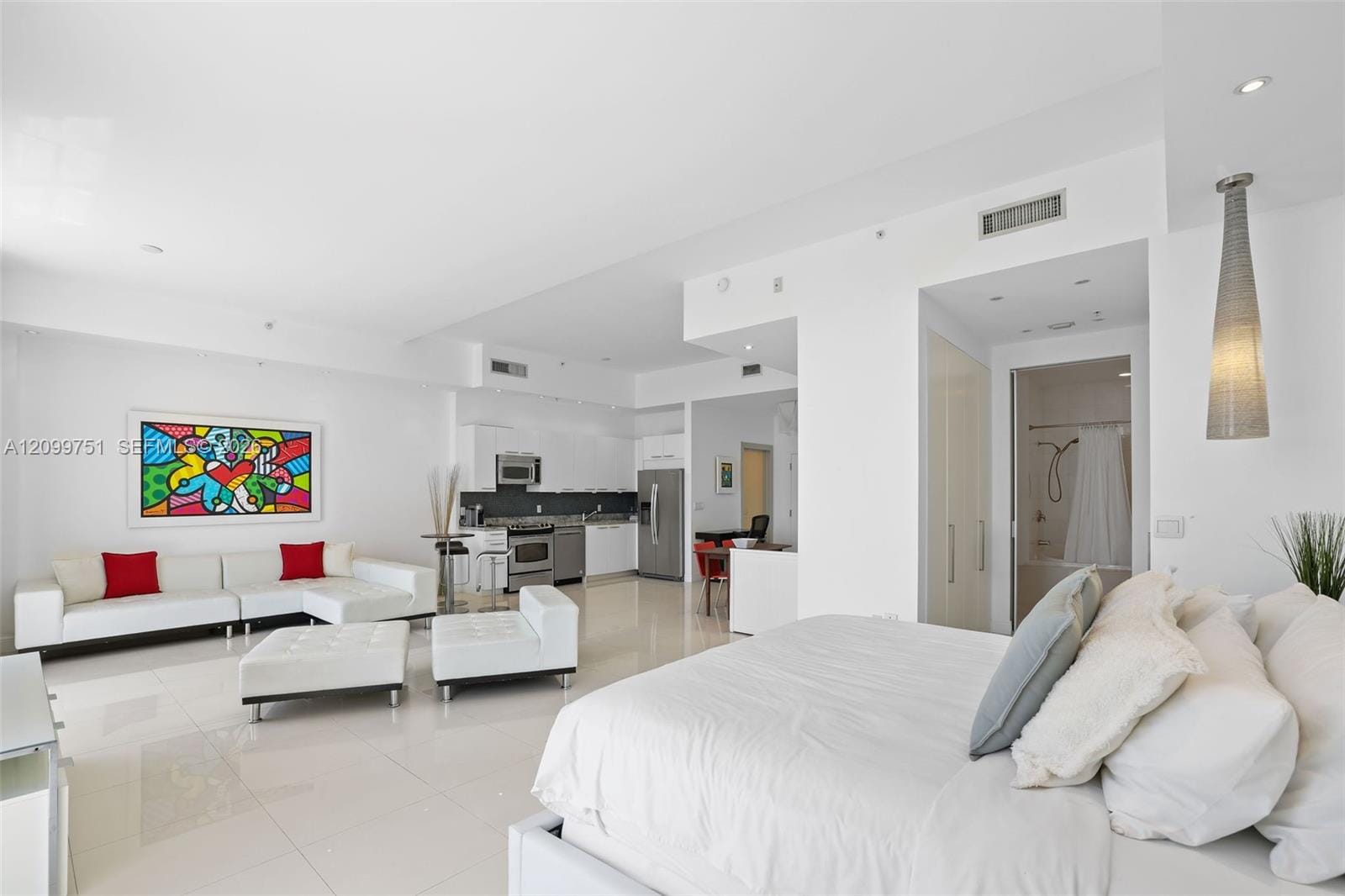 2001 Meridian Avenue 506, Miami Beach, FL 33139 photo 12