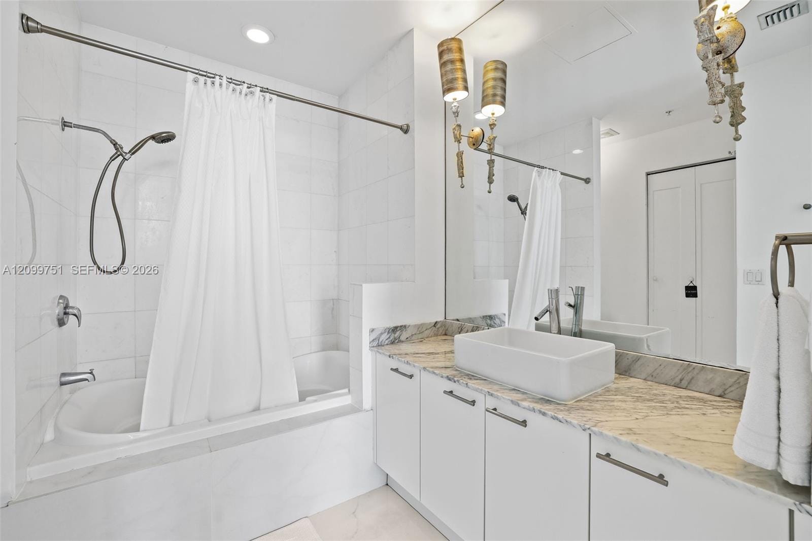 2001 Meridian Avenue 506, Miami Beach, FL 33139 photo 21
