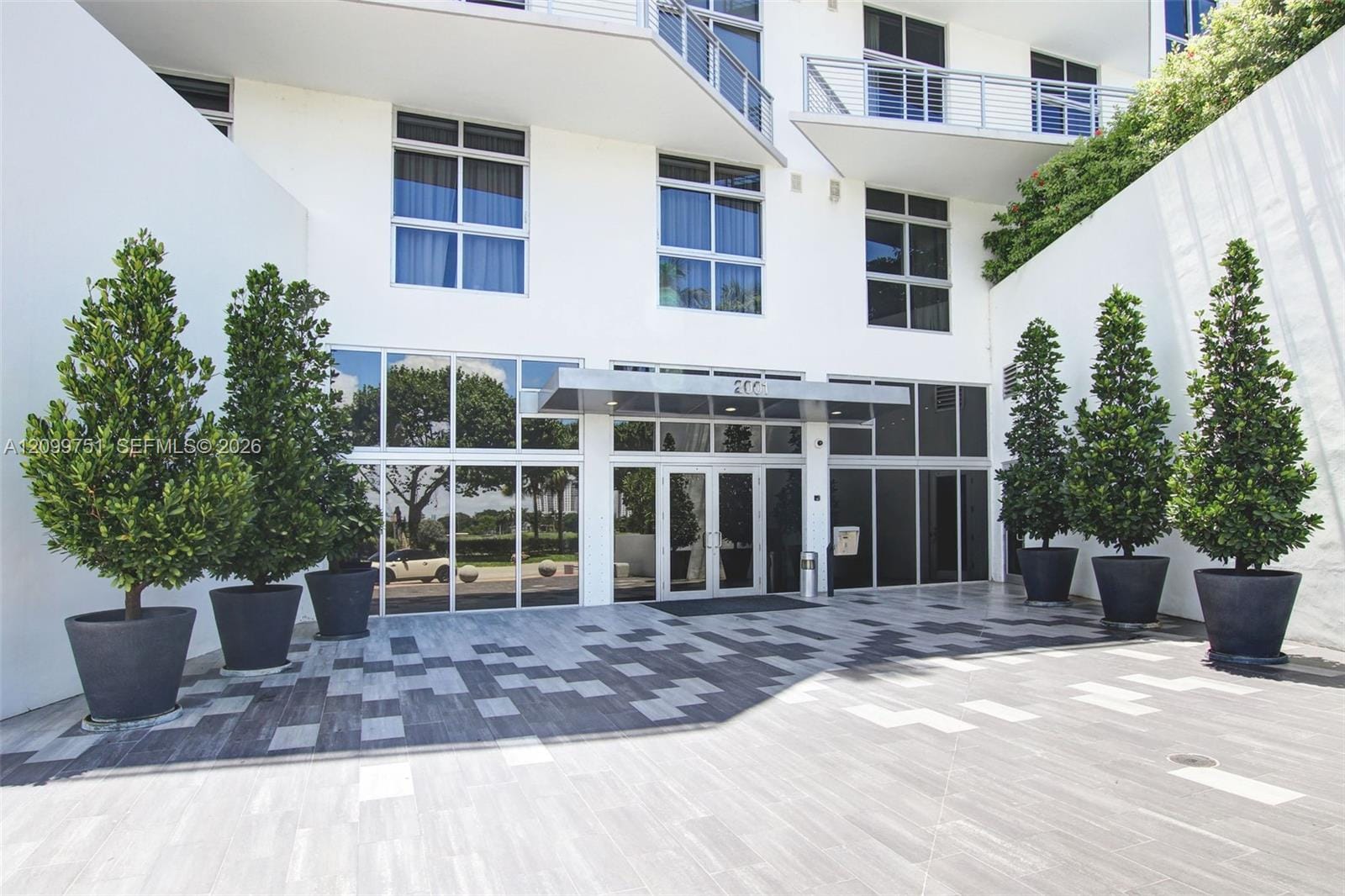 2001 Meridian Avenue 506, Miami Beach, FL 33139 photo 29