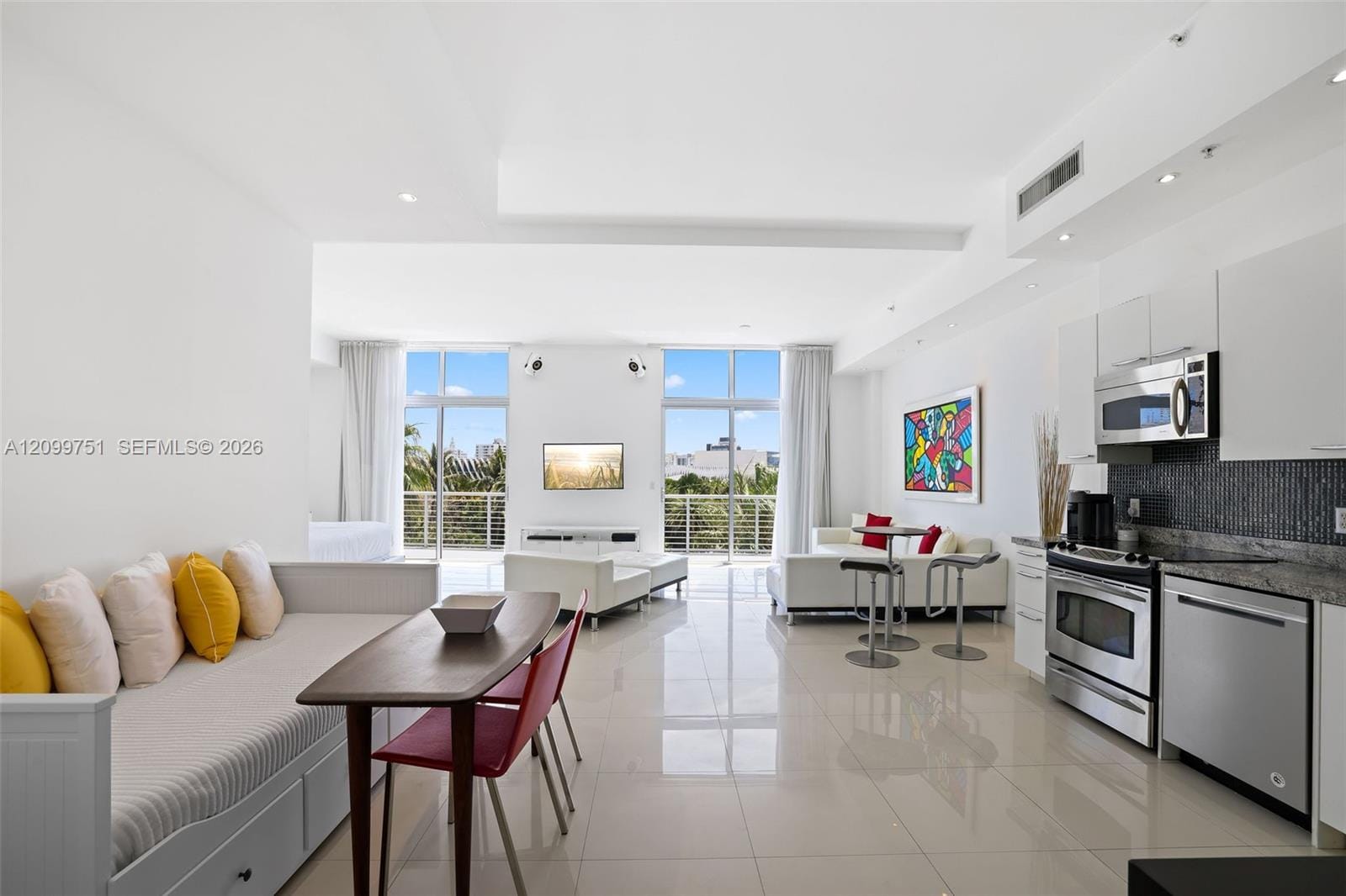 2001 Meridian Avenue 506, Miami Beach, FL 33139 photo 5
