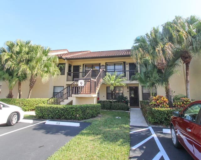 4692 Lucerne Lakes Boulevard E 104, Lake Worth, FL 33467