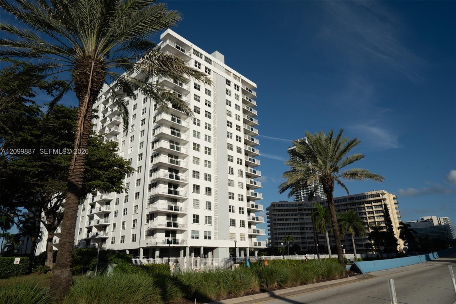 1849 S Ocean Drive 1509 — photo 1