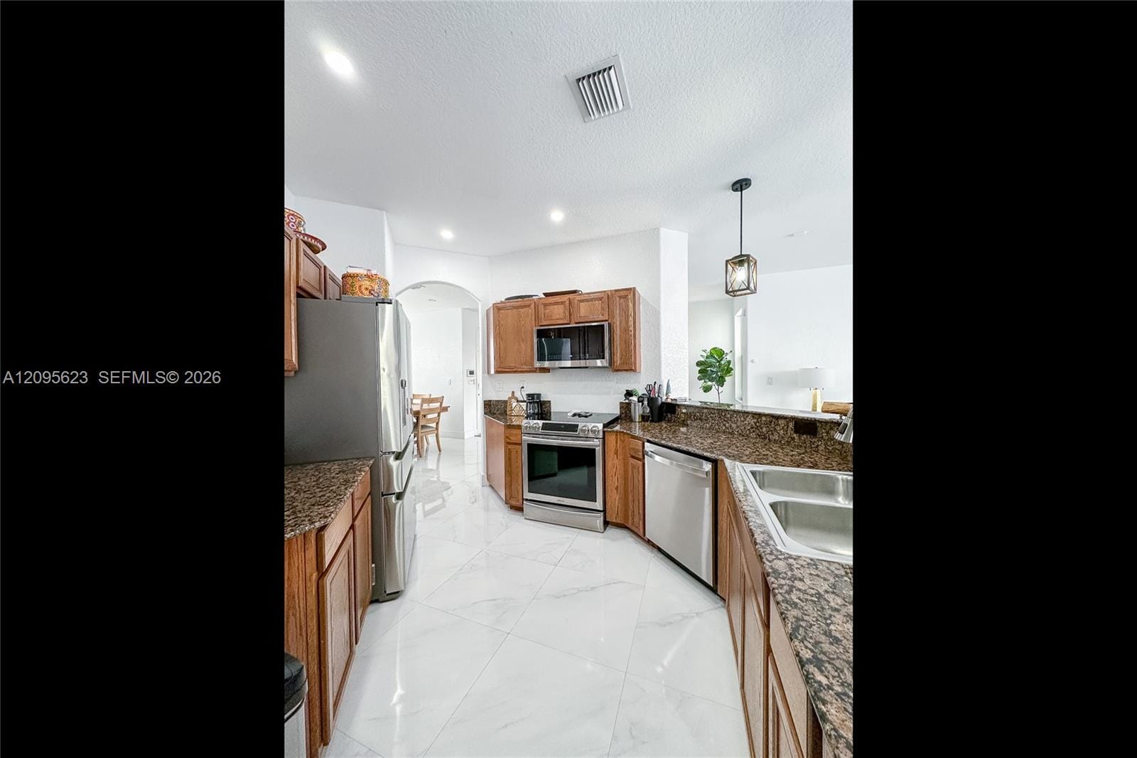 11019 NW 86th Terrace — photo 10