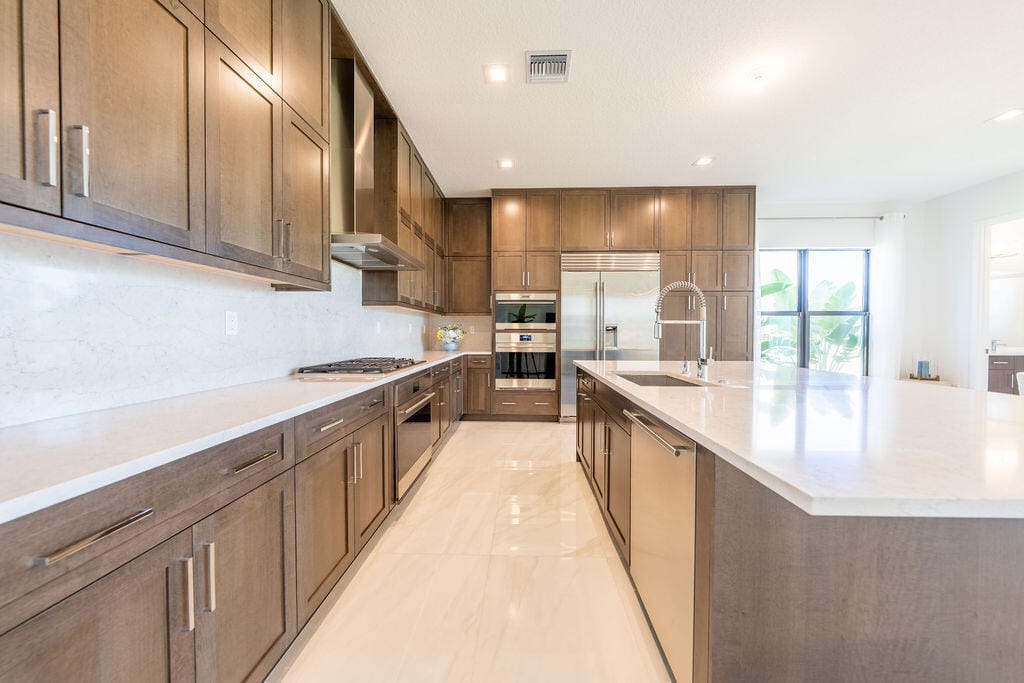 9515 ROYAL WOODS Manor — photo 11