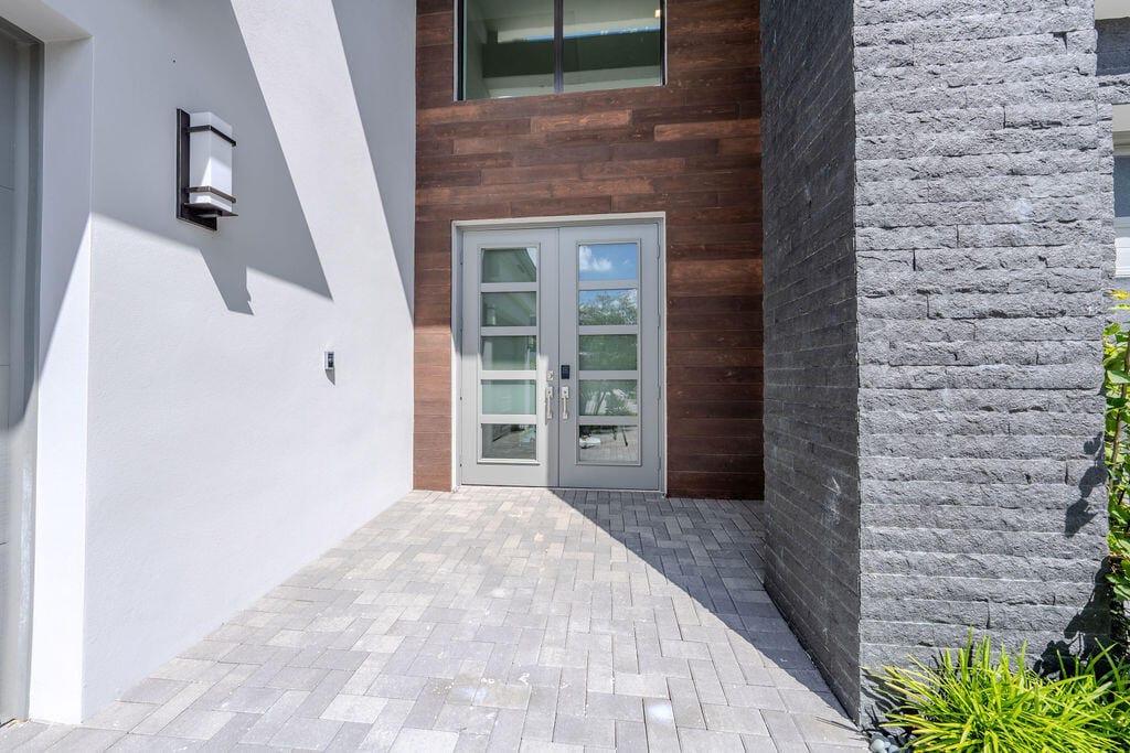9515 ROYAL WOODS Manor — photo 4