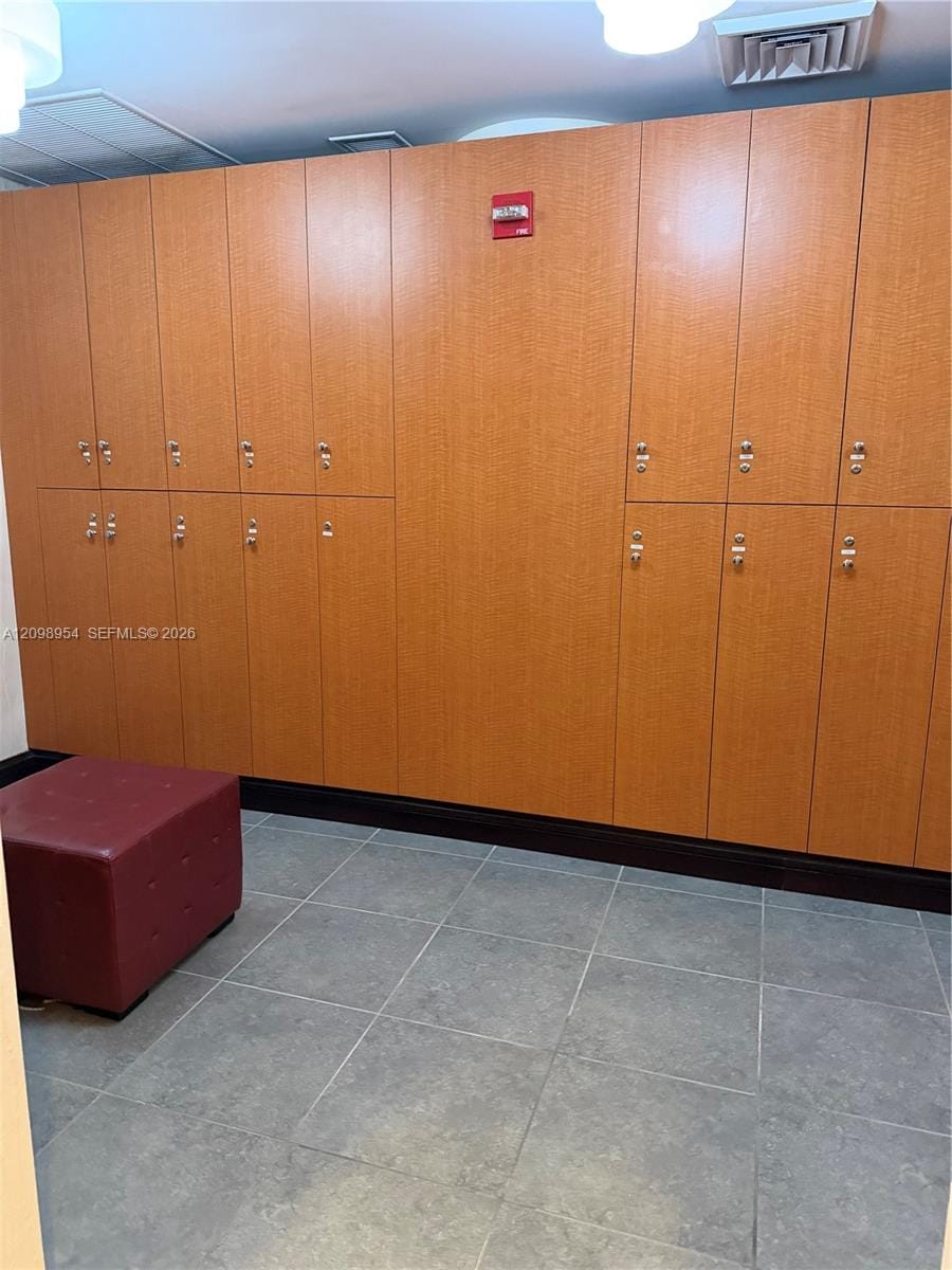 253 NE 2nd Street 2405, Miami, FL 33132 photo 19