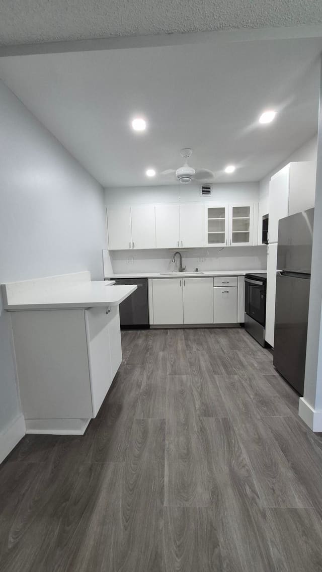 345 WELLINGTON H 345, West Palm Beach, FL 33417
