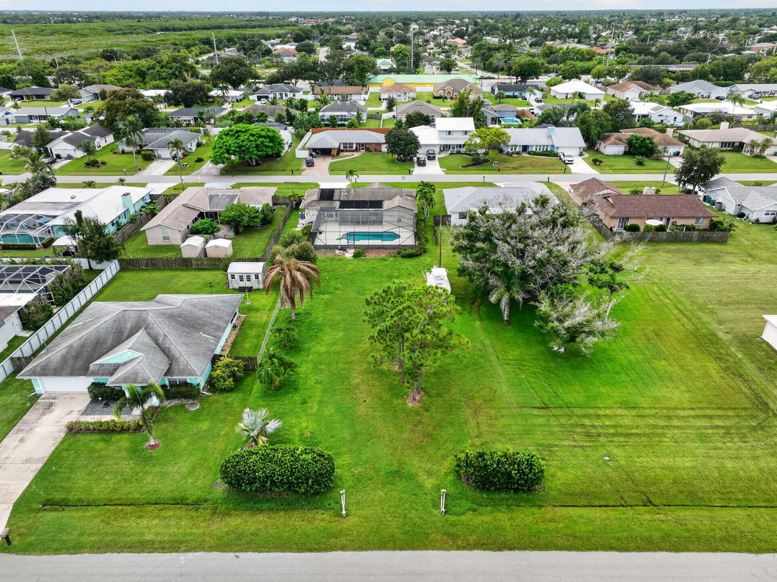 642 SE TANNER Avenue, Port St. Lucie, FL 34984 photo 17