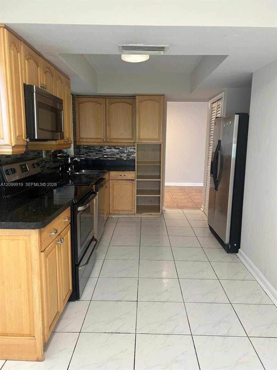 8561 Sheraton Drive, Miramar, FL 33025 photo 8
