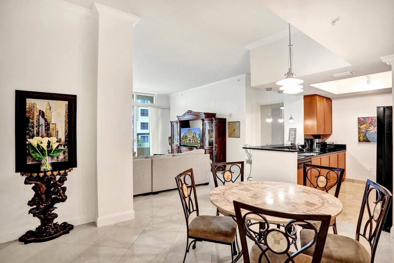 99 SE MIZNER Boulevard 533 — photo 12