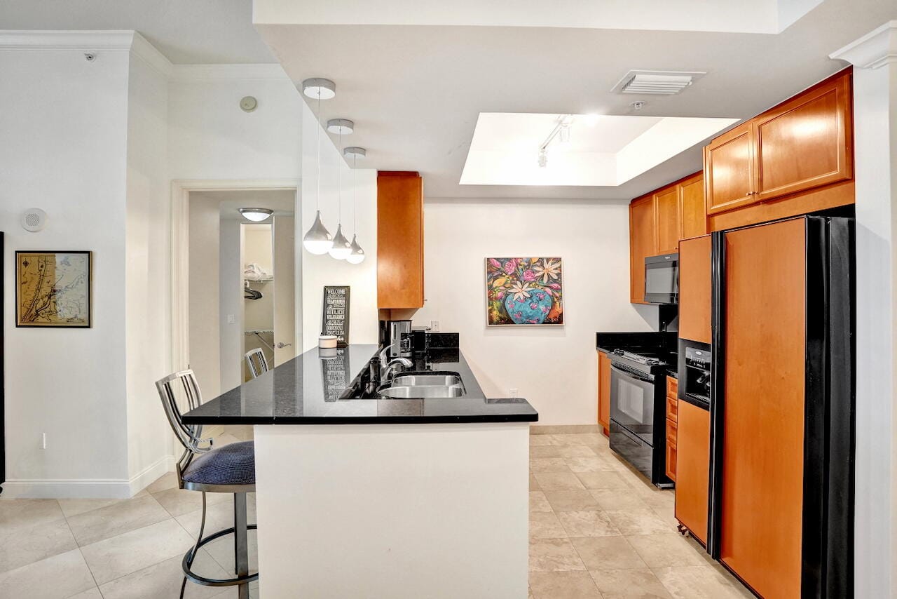 99 SE MIZNER Boulevard 533, Boca Raton, FL 33432 photo 16