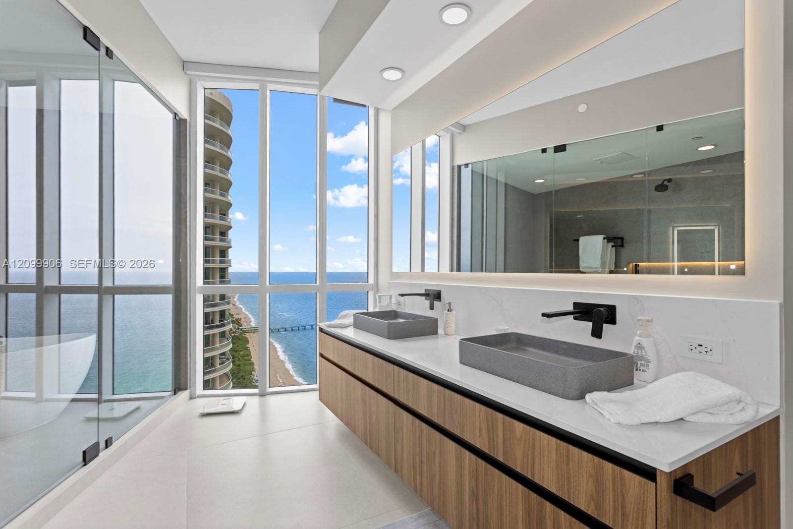 16001 Collins Avenue 2901, Sunny Isles Beach, FL 33160 photo 19