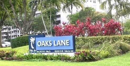 565 OAKS Lane 305, Pompano Beach, FL 33069