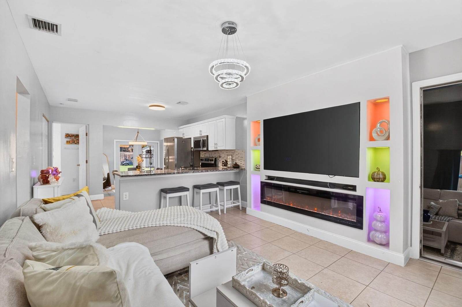 1019 N C Street — photo 5