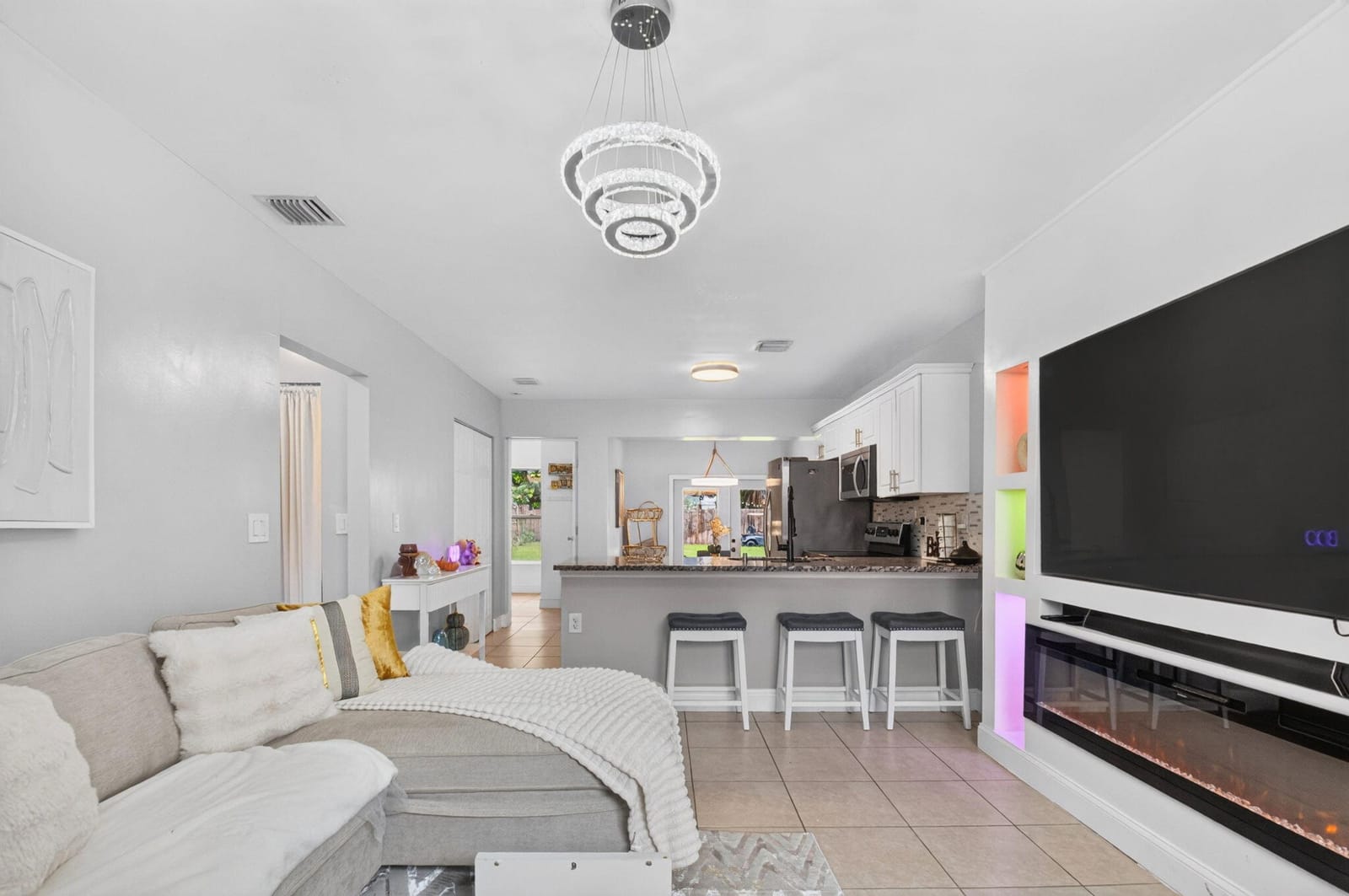 1019 N C Street — photo 6