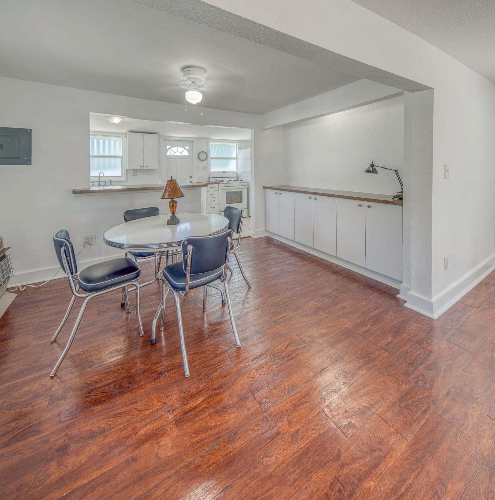 708 N H Street — photo 11