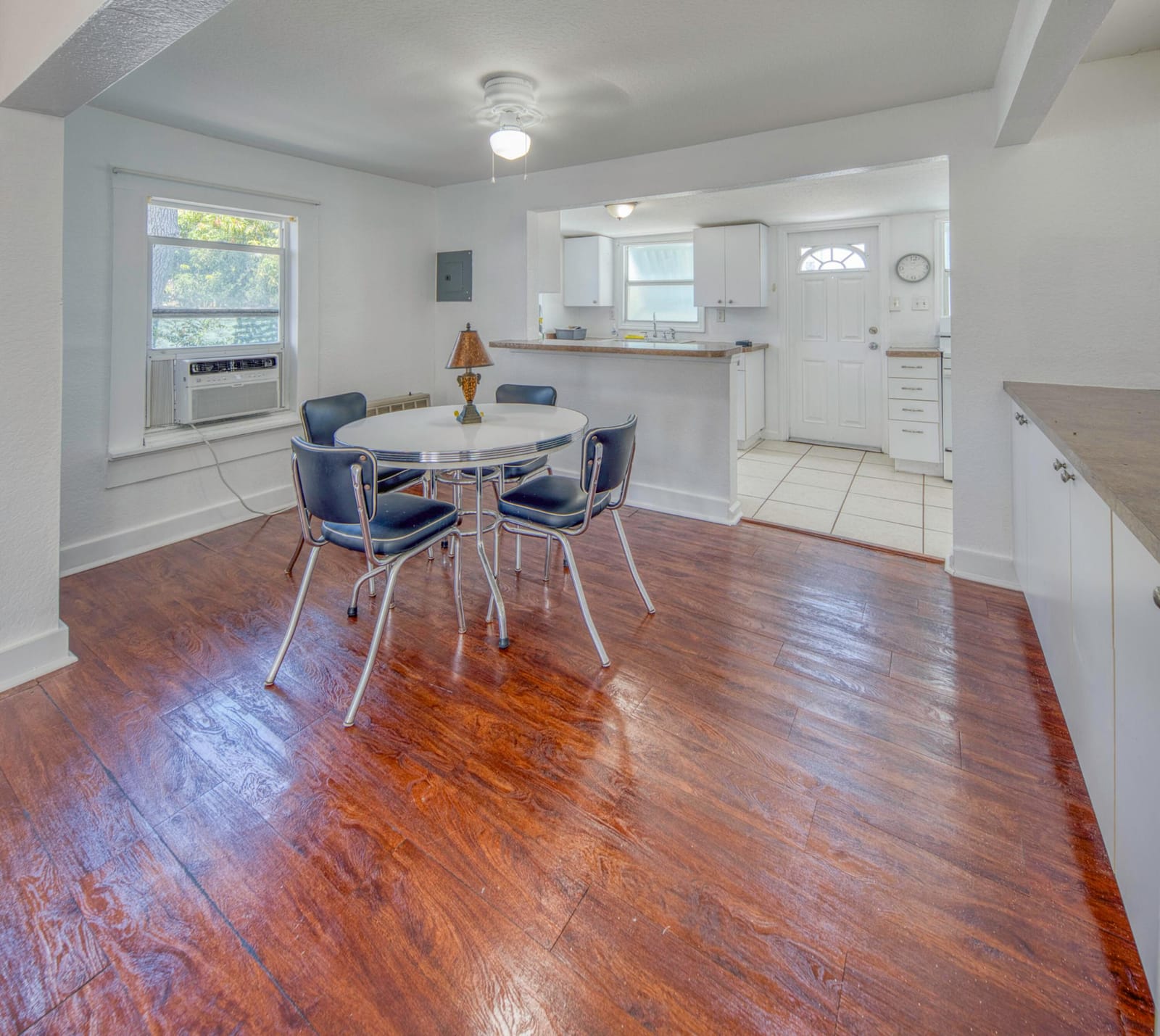 708 N H Street — photo 12
