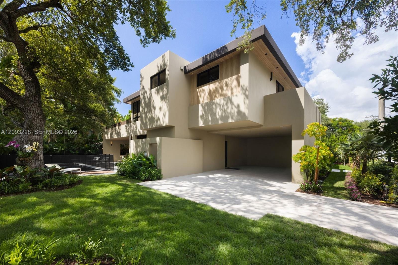 1698 Tigertail Avenue, Miami, FL 33133 photo 2
