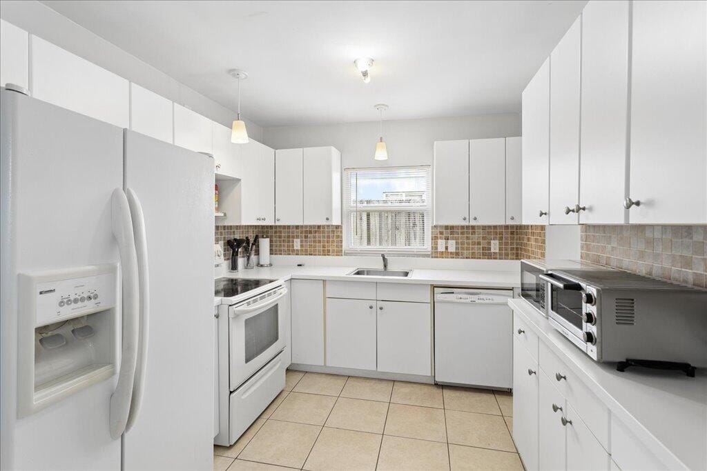411 NW 52ND Street, Oakland Park, FL 33309 photo 6