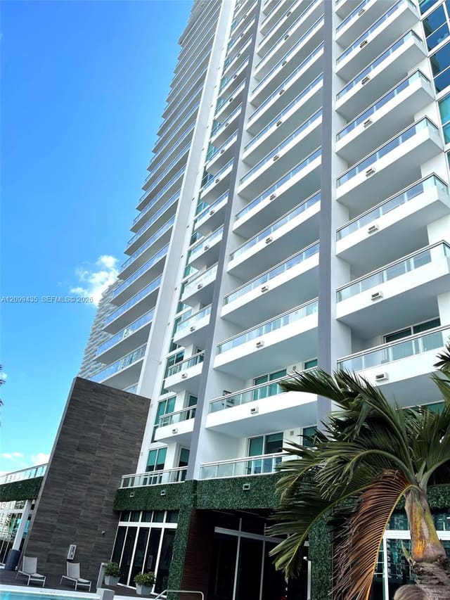 1080 Brickell Avenue 907, Miami, FL 33131