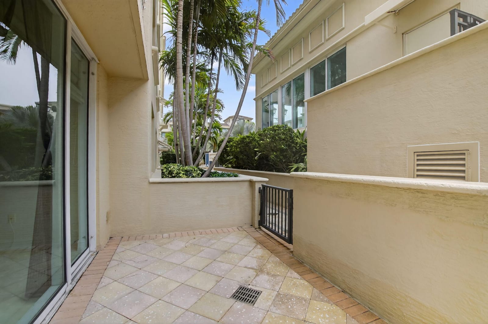 99 SE Mizner Boulevard 602, Boca Raton, FL 33432 photo 24