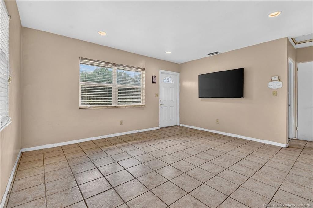 8331 SE Lundy Street — photo 8