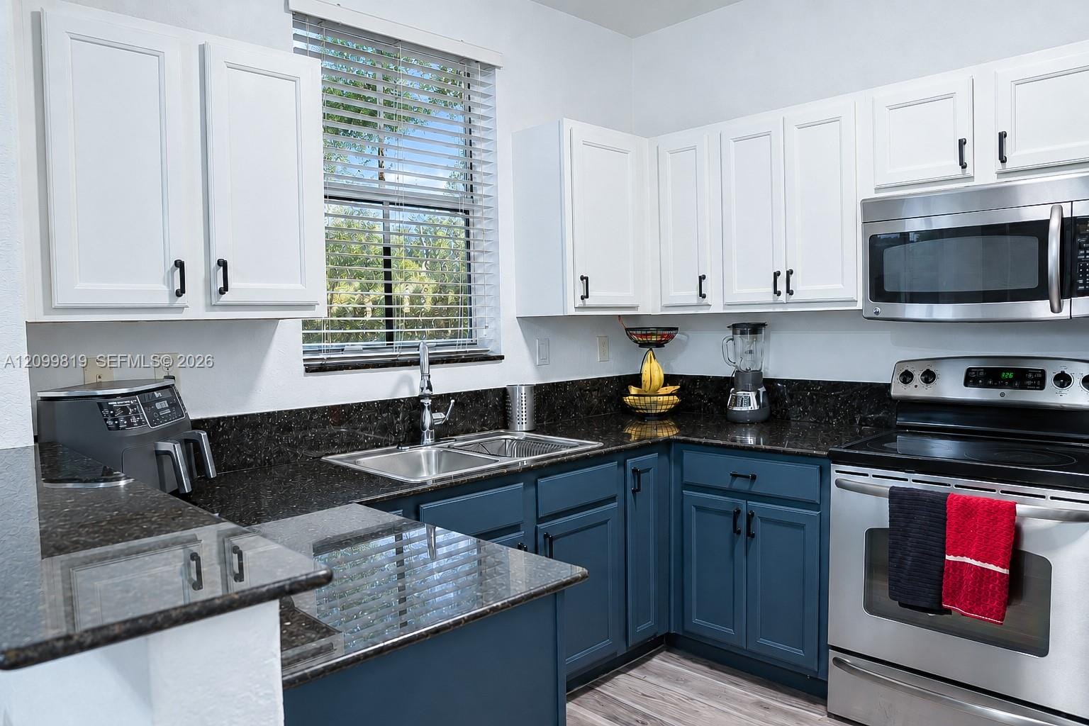 8681 NW 112th Court, Doral, FL 33178 photo 23