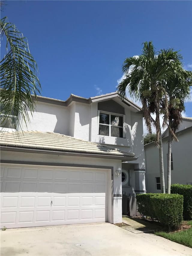7721 STONE HARBOUR Drive 4, Lake Worth, FL 33460