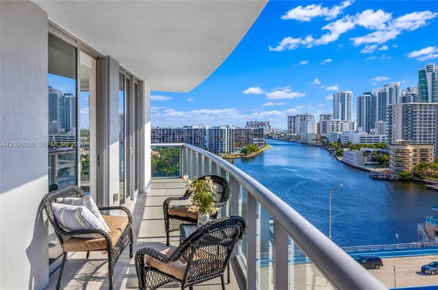 2600 E Hallandale Beach Boulevard T1102, Hallandale Beach, FL 33009