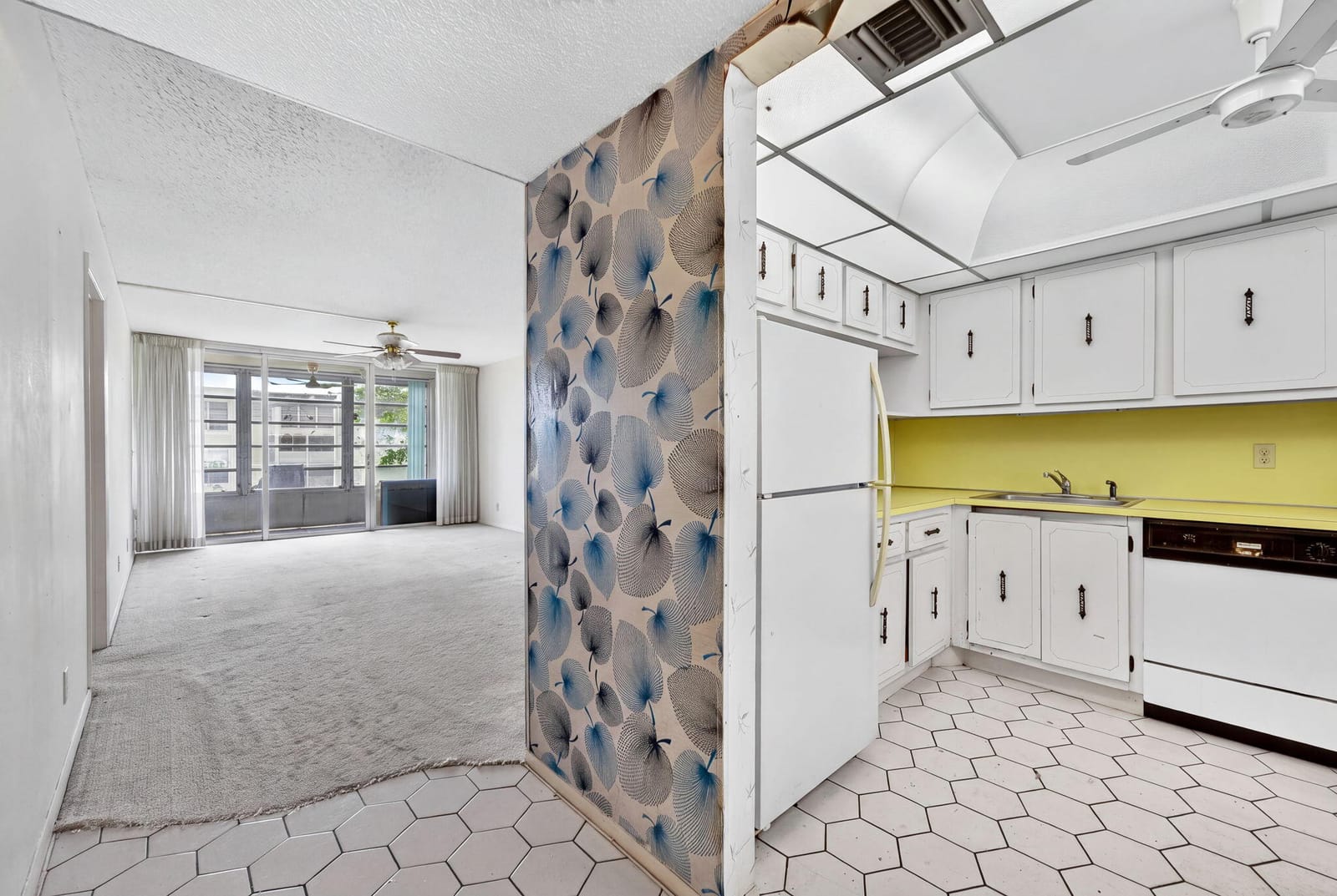 8321 SANDS POINT Boulevard D206 — photo 11