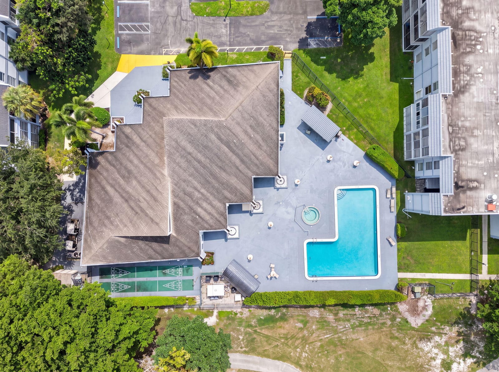 8321 SANDS POINT Boulevard D206 — photo 4