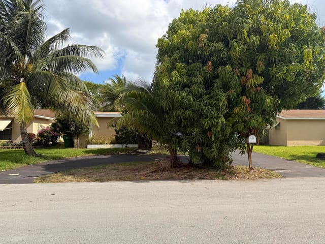 8849 W Long Acre Drive, Miramar, FL 33025