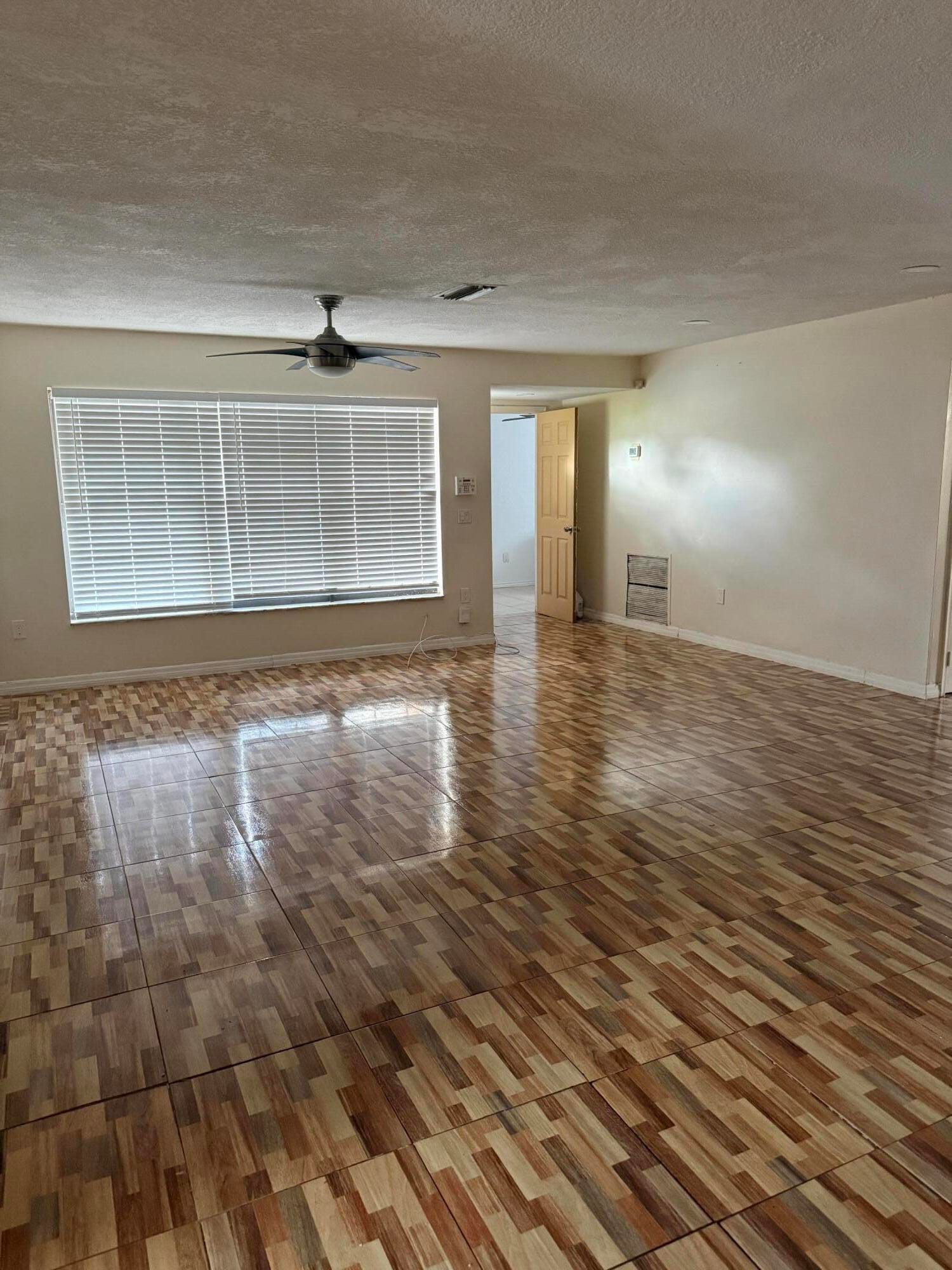 8849 W Long Acre Drive, Miramar, FL 33025 photo 5