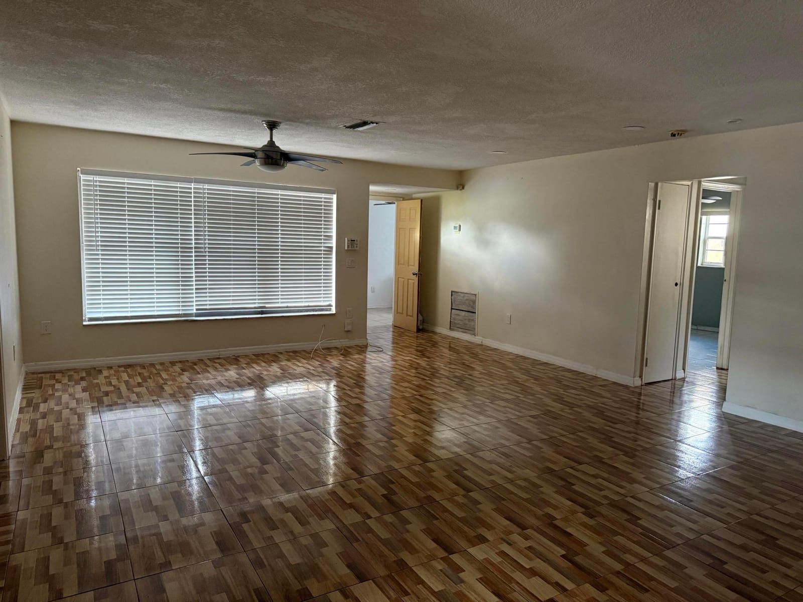 8849 W Long Acre Drive, Miramar, FL 33025 photo 6