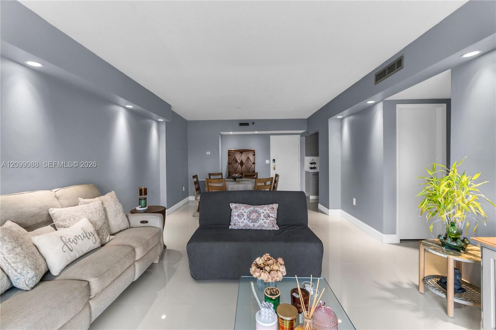 3850 Washington Street 704 — photo 3